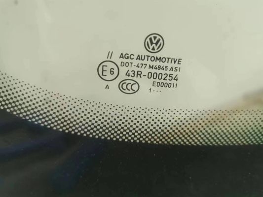 Heat Resistant Volkswagen Windshield Glass , Noise Reduction Auto Safe Glass